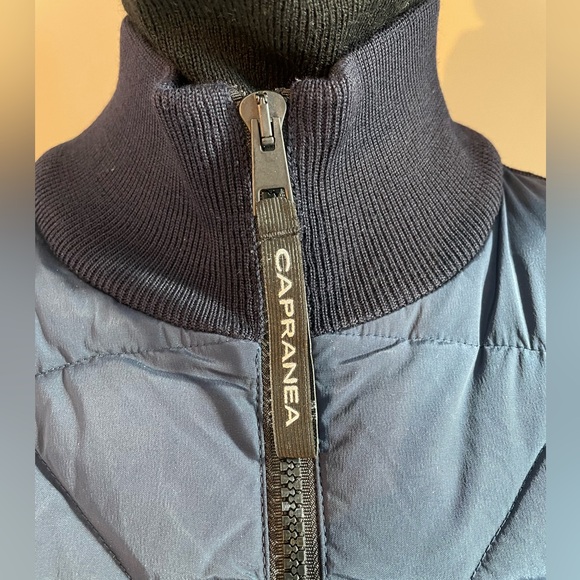 Capranea Bella Tola midlayer jacket, Navy Size 42/12 Like new! - Picture 4 of 9